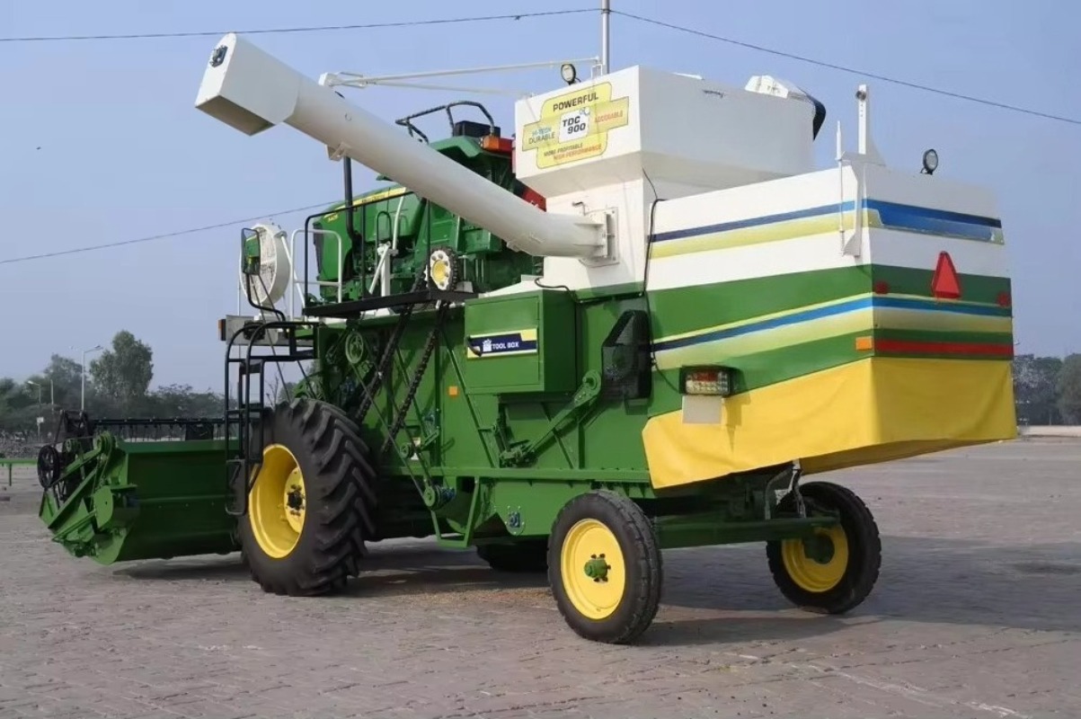 Moissonneuse-batteuse à blé au - Grain Farming Agriculture avis et prix